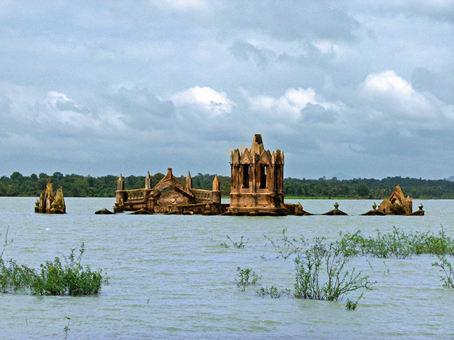 Szent Rózsafüzér templom, India